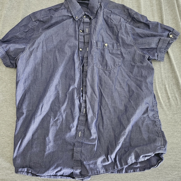 Kenneth Cole Reaction. Purple/Blue Button Down Shirt - Picture 1 of 3